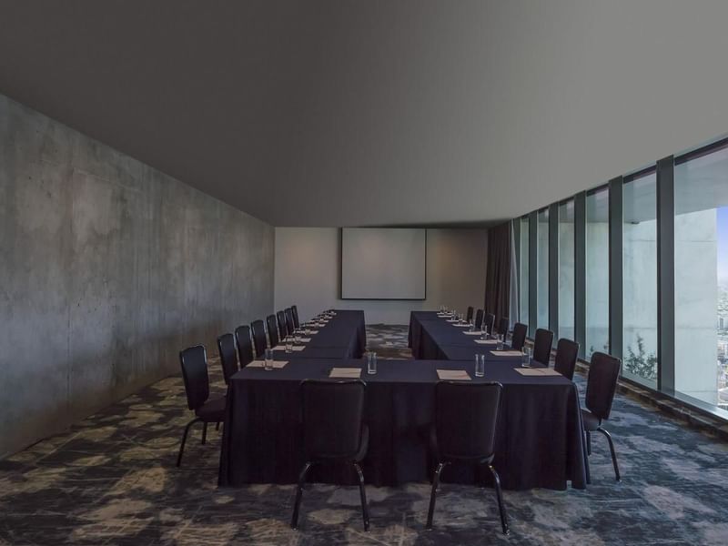 U shaped set-up Business meeting room at FA Monterrey Pabellón