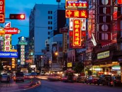 Street view in the evening at Chinatown near Chatrium Grand Bangkok