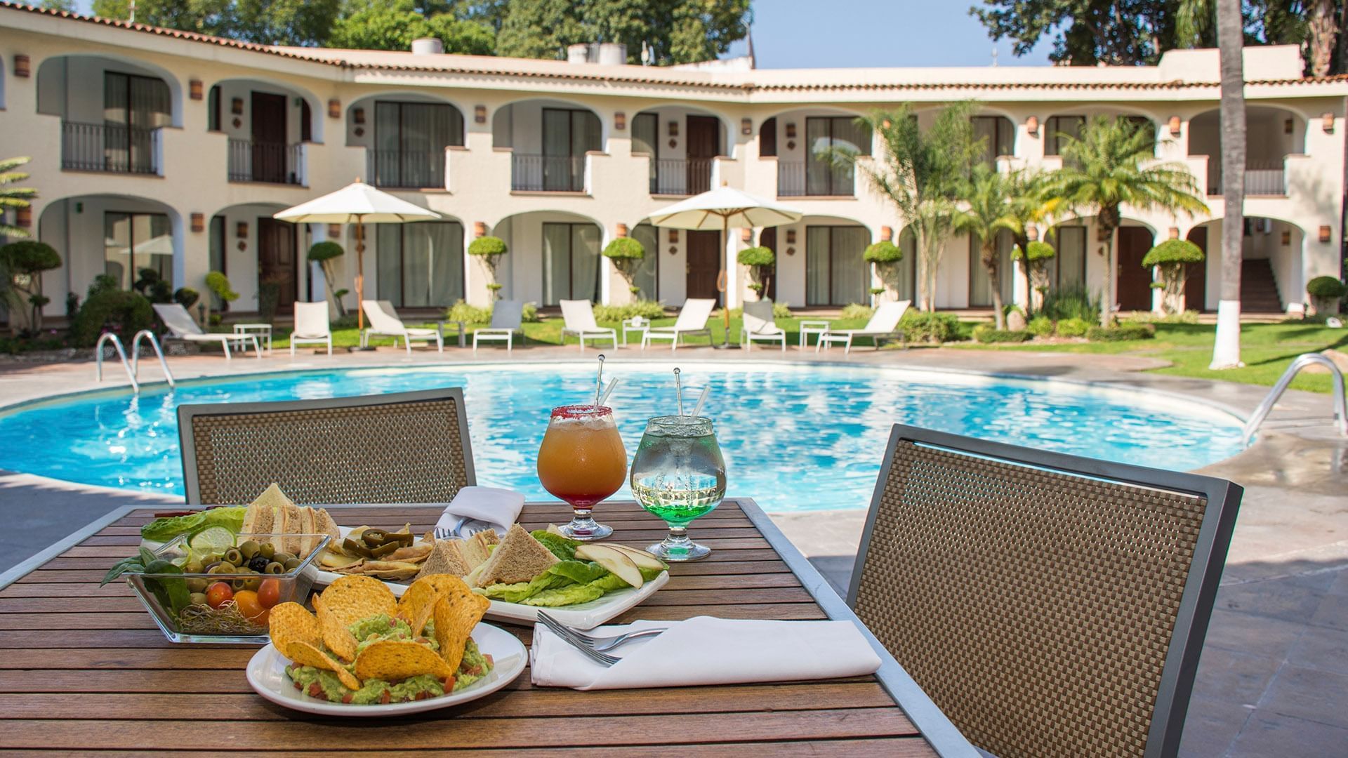Relaxing dining in Hotels Grupo Guadalajara