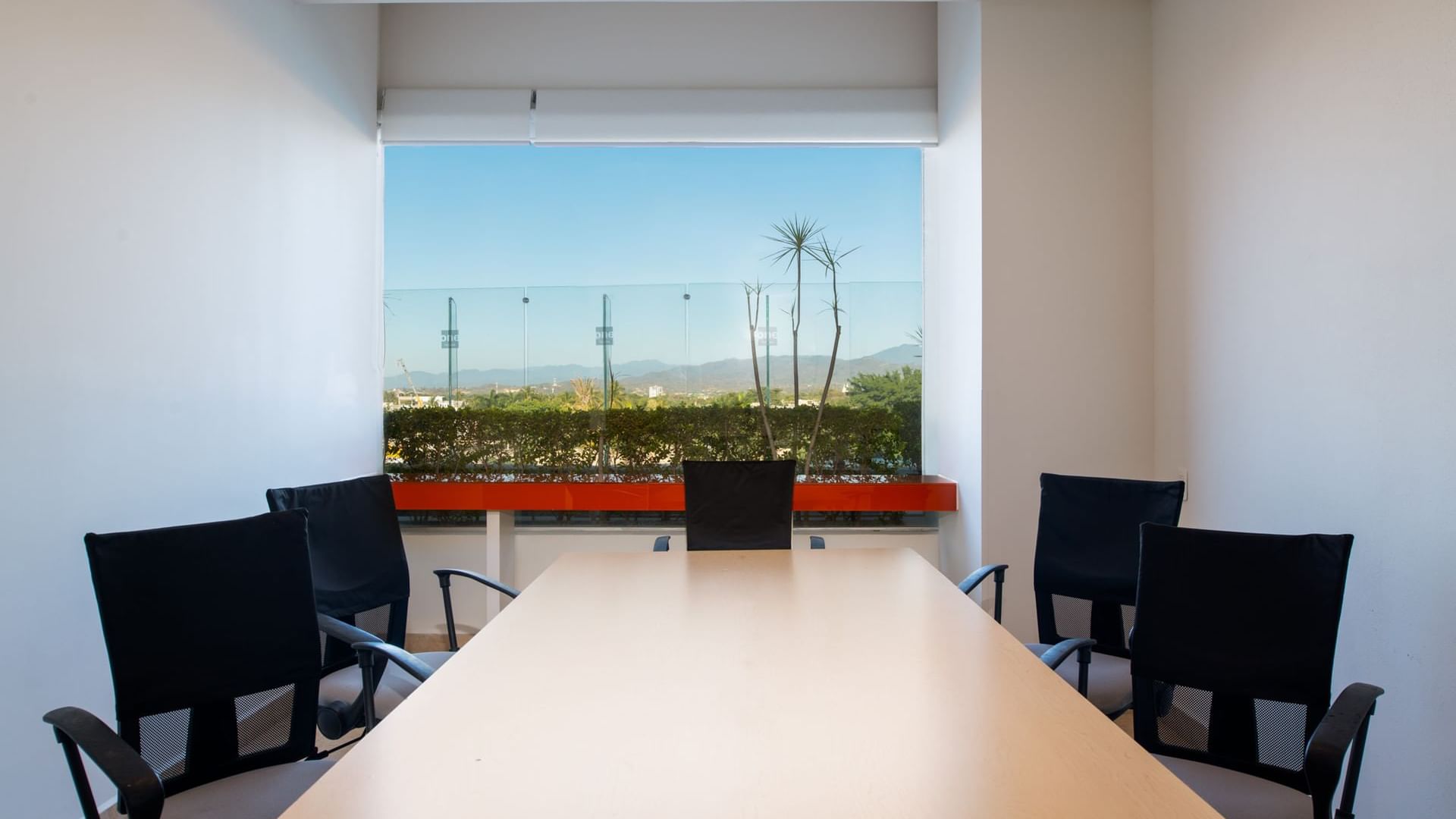 Interior of the Meeting Room at One Puerto Vallarta Aeropuerto