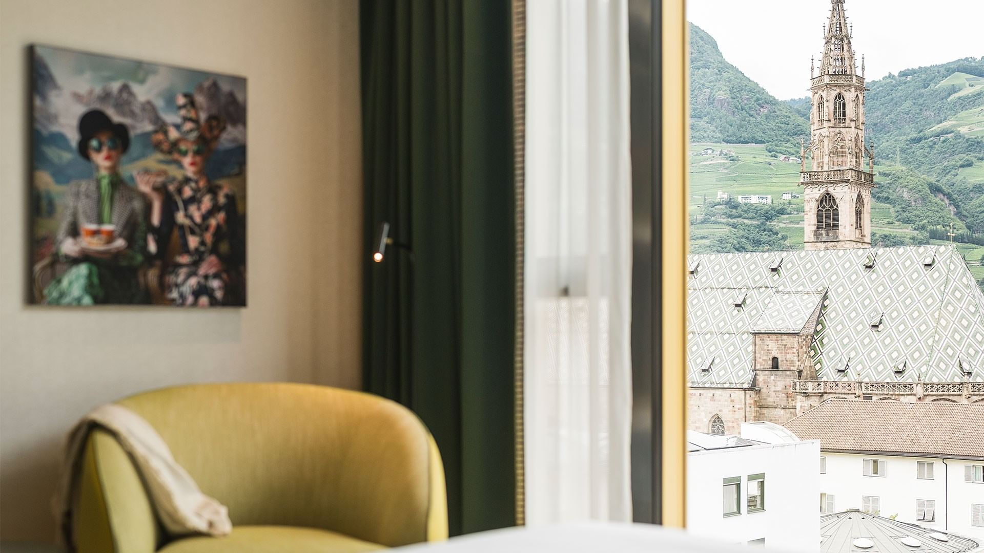 Vista della Camera Grand Deluxe al Falkensteiner Hotel Bozen WaltherPark, Bolzano.