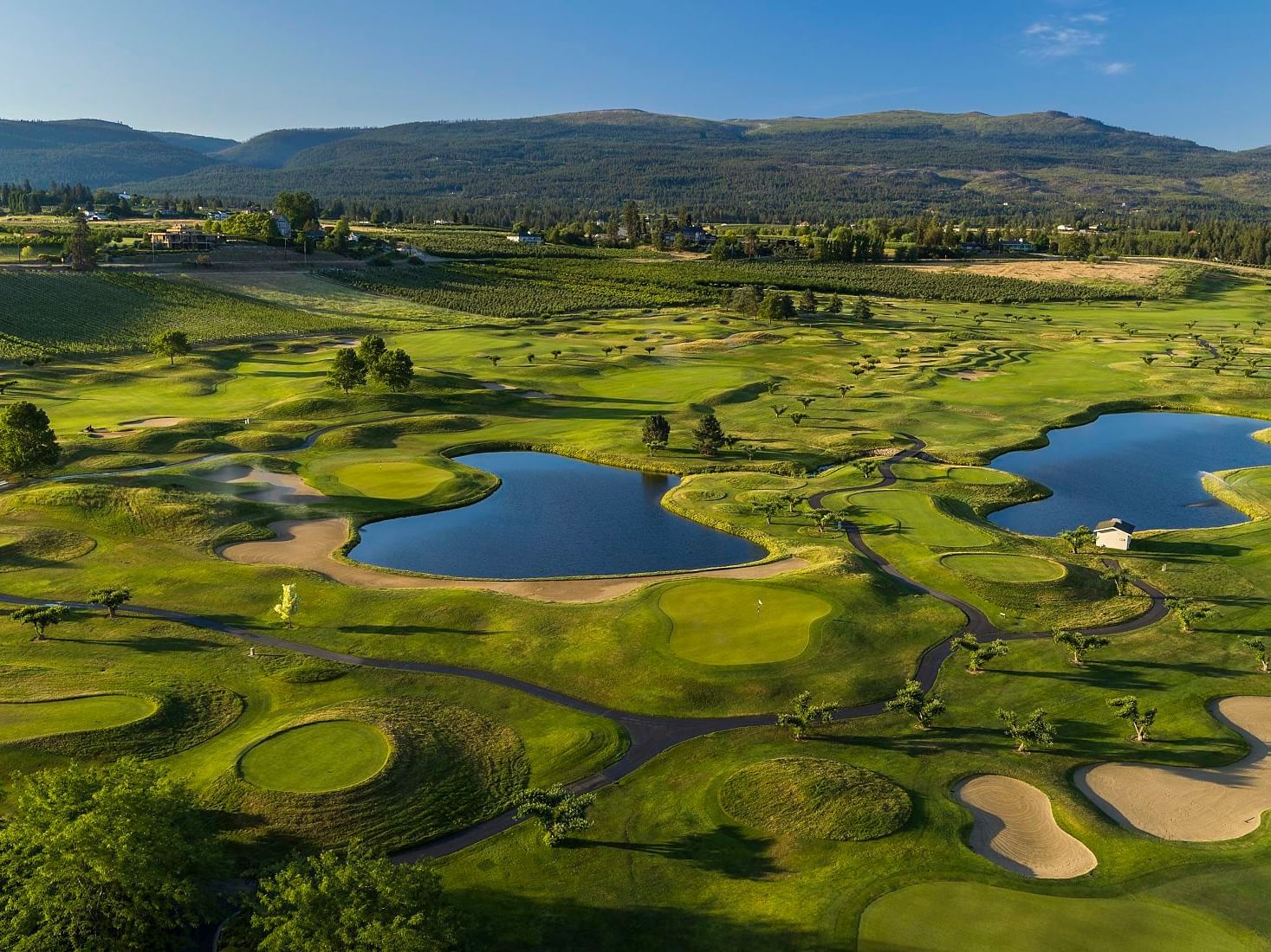 Gravel pit in Harvest Golf club near Hotel Eldorado