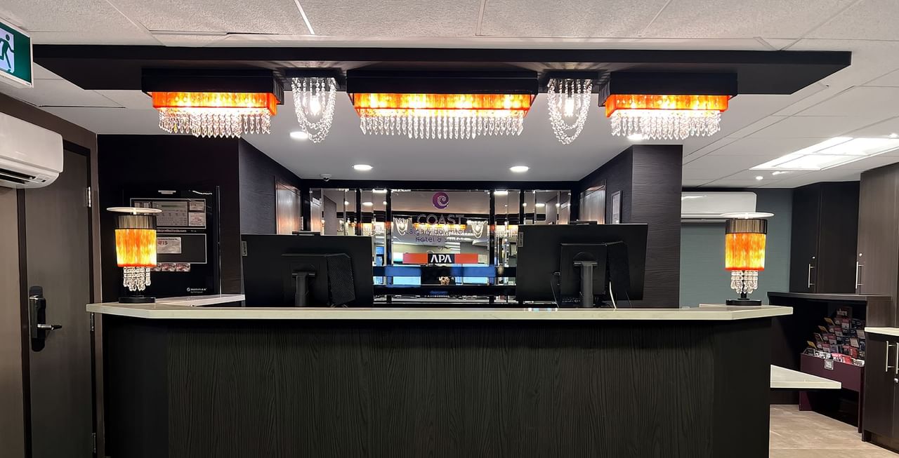 Coast Calgary Downtown Hotel & Suites by APA reception desk