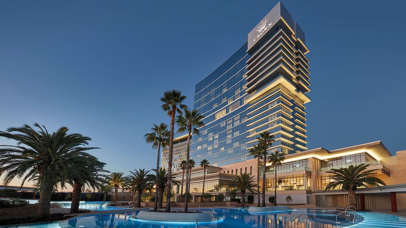 Front façade & swimming pool of Crown Promenade Melbourne