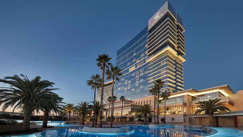 Front façade & swimming pool of Crown Promenade Melbourne