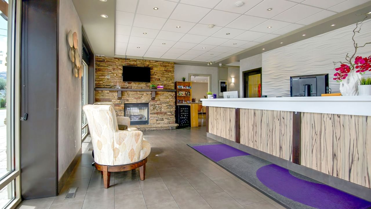 Coast Osoyoos Beach Hotel Reception Lobby