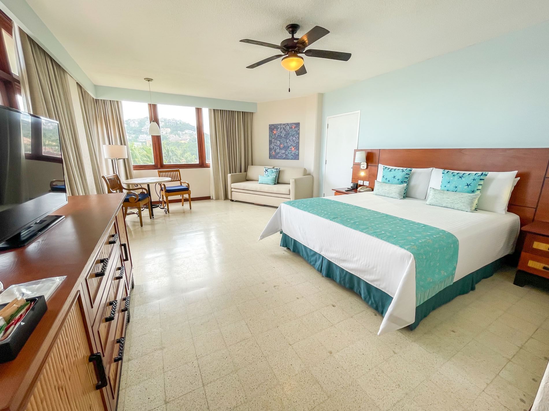 Junior Suite King Garden View