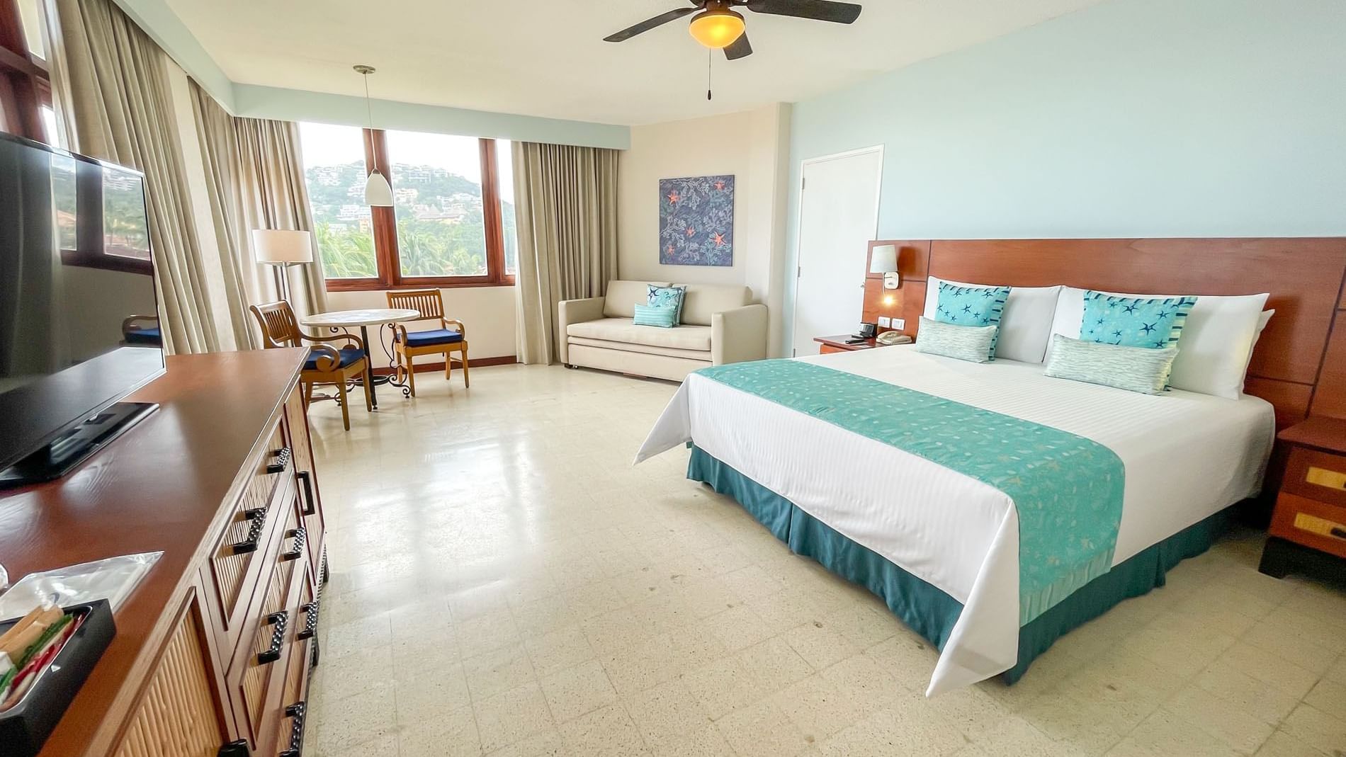 Junior Suite King Garden View