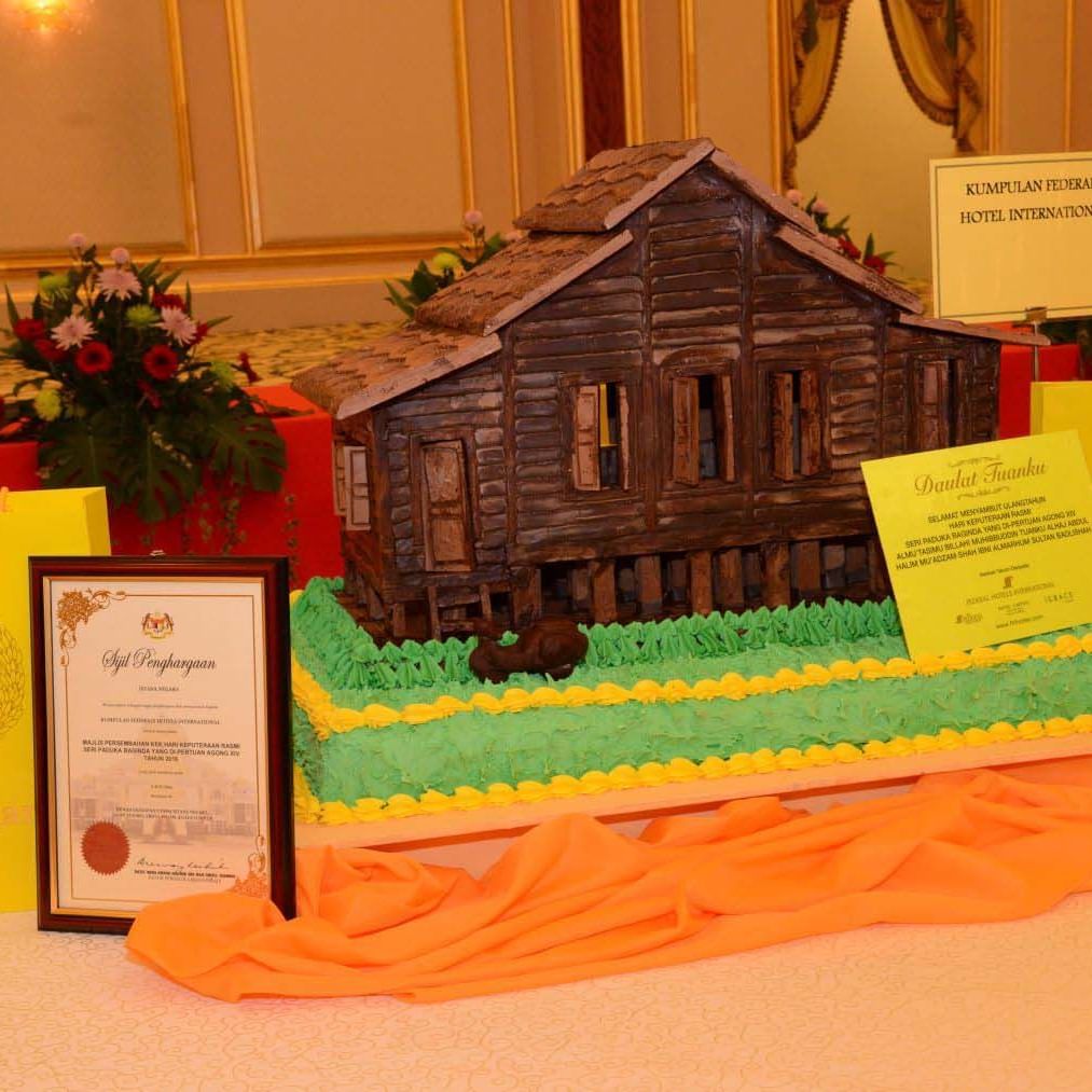 Closeup of a Cake Presentation at The Federal Kuala Lumpur