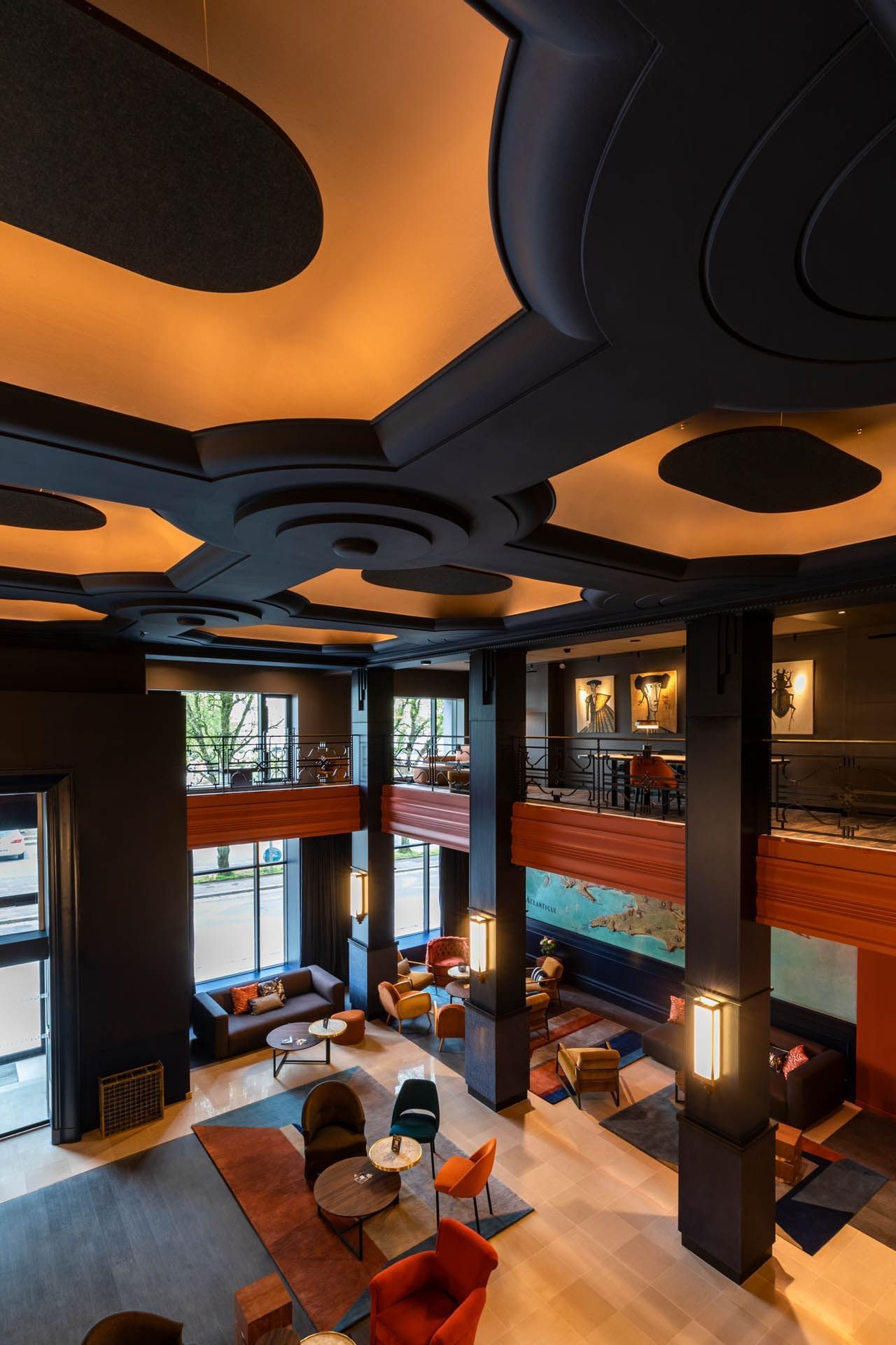 Vue aérienne du salon du hall à l'Oceania Le Conti Brest