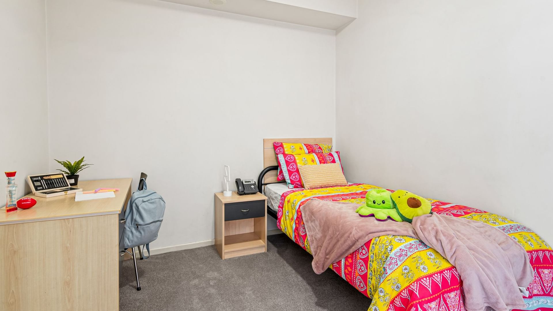 Lonsdale 2 Bed Large Bedroom