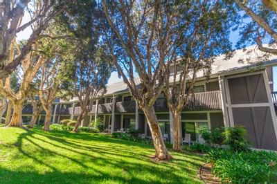 Courtyard View Hotel Rooms | Hotels in Carlsbad | Carlsbad by the Sea Hotel