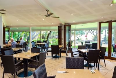 Shearwater Restaurant with 4 seaters at Heron Island Resort