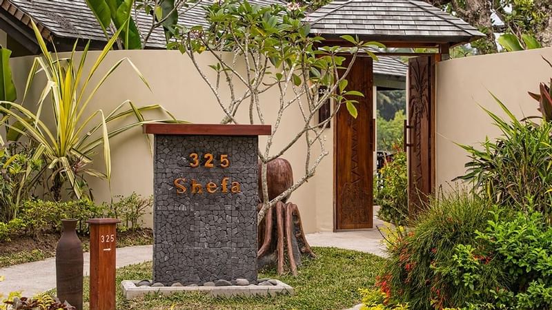 Entrance view of Shefa Pool Vill at Warwick Le Lagon 