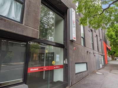 Student Living on Villiers - Entrance