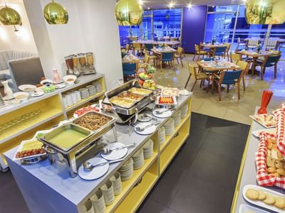 desayuno buffet complementario en Pop Art Hotel