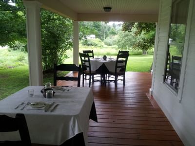 Dorset Inn porch dining