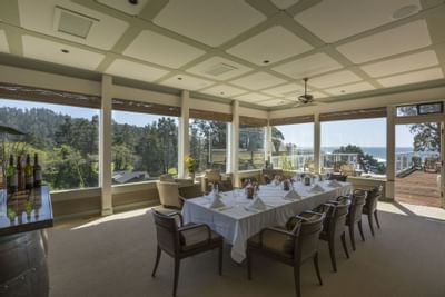 Cooperate meeting private dining area at Heritage House Resort