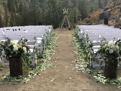 Outdoor wedding ceremony held at Sleeping Lady Mountain Resort