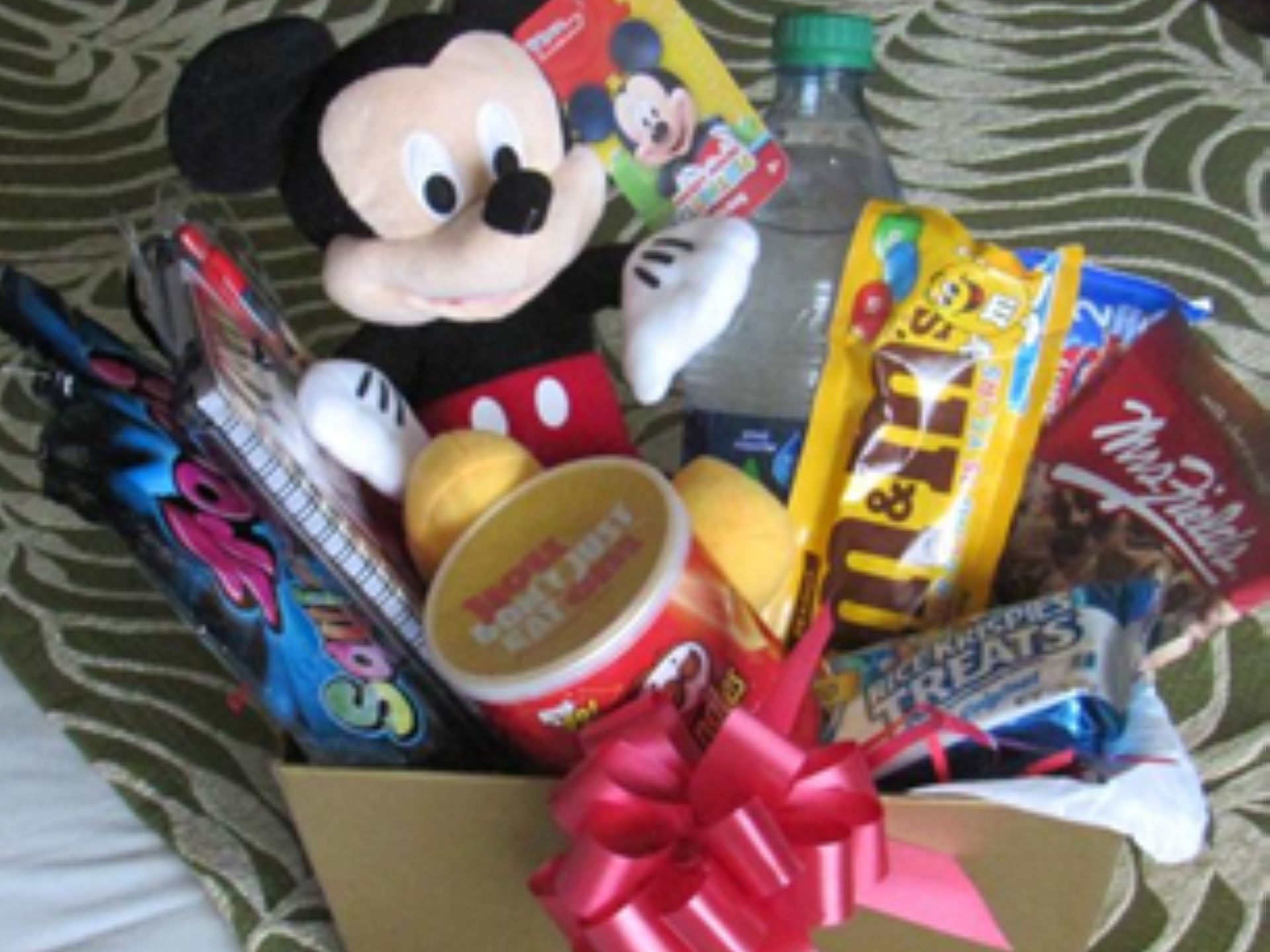 Little Mickey snack basket in Rosen Inn at Pointe Orlando