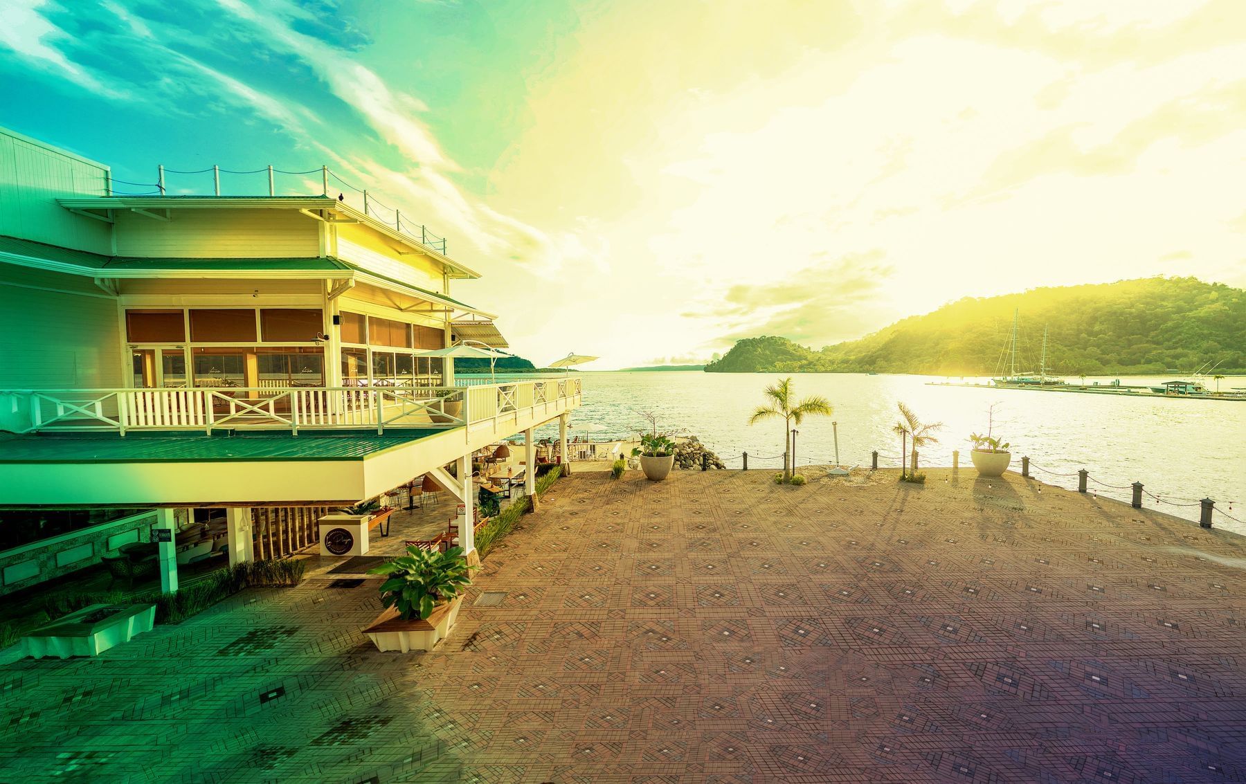Exterior view of Amaka Ocean Living Lodge in Marina Golfito