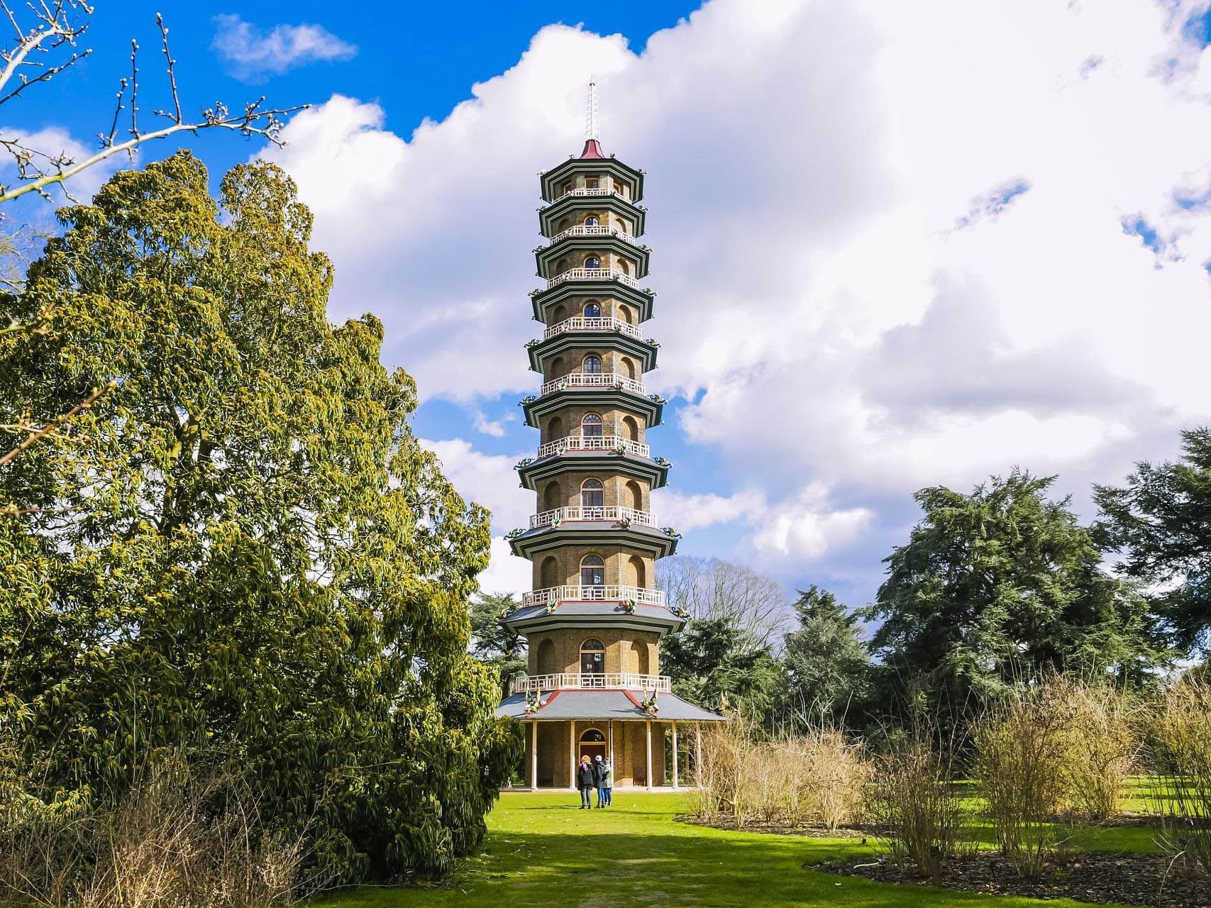 An attraction in Kew Garden near The Selwyn Richmond