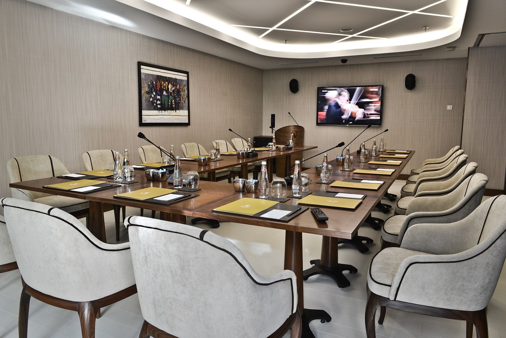Kugu Meeting Room at Warwick Ankara
