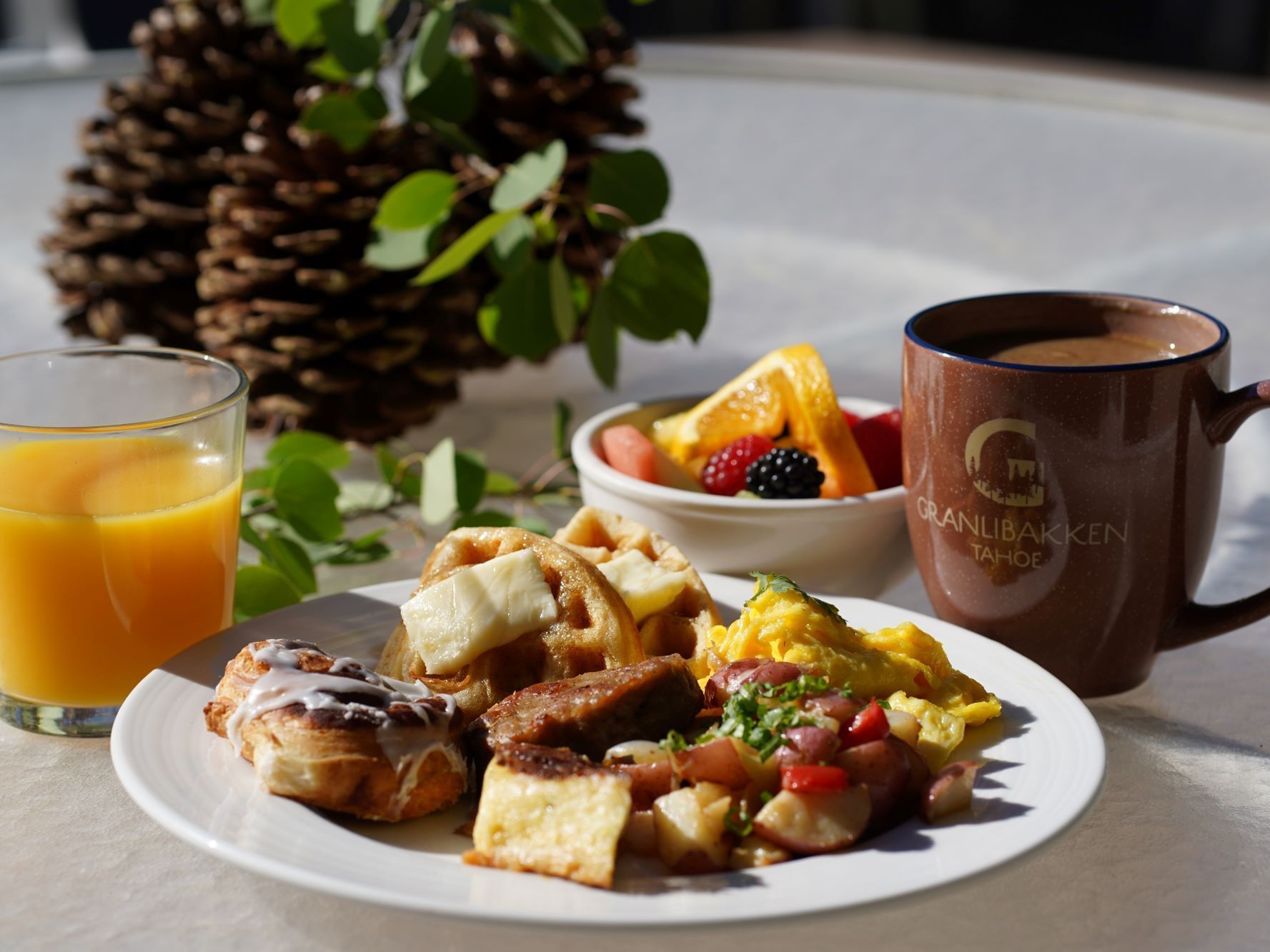 Breakfast buffet plates and beverages at Granlibakken Tahoe