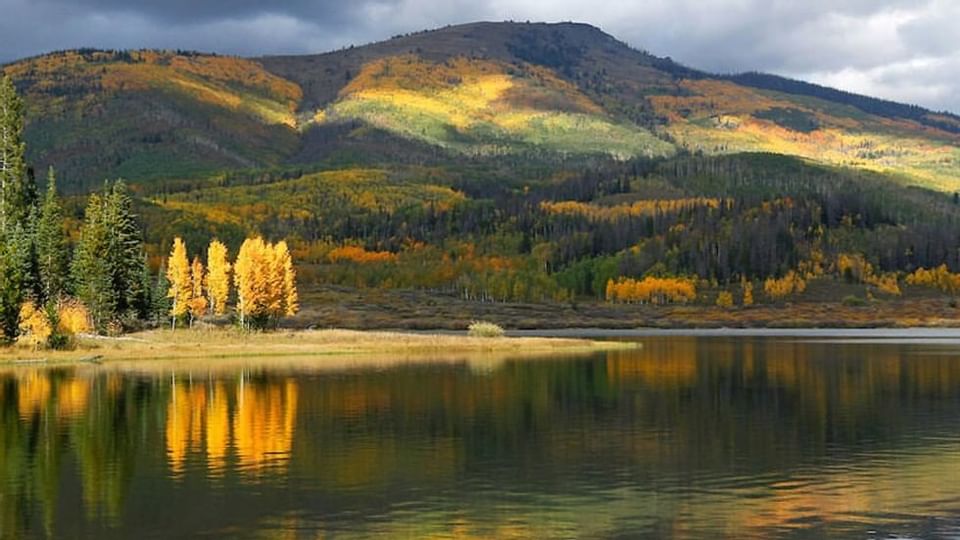Mountains of Pearl Lake State Park near Legacy Vacation Resorts