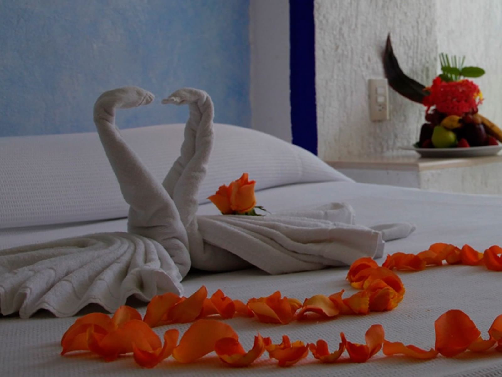 Romantic Decorations on a bed at Hotel Villa Varadero