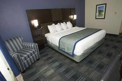 One King Bedroom Interior