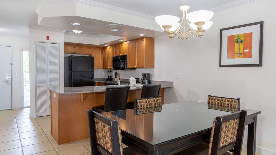 Dinging Area of One-Bedroom Accessible Suite at Lake Buena Vista
