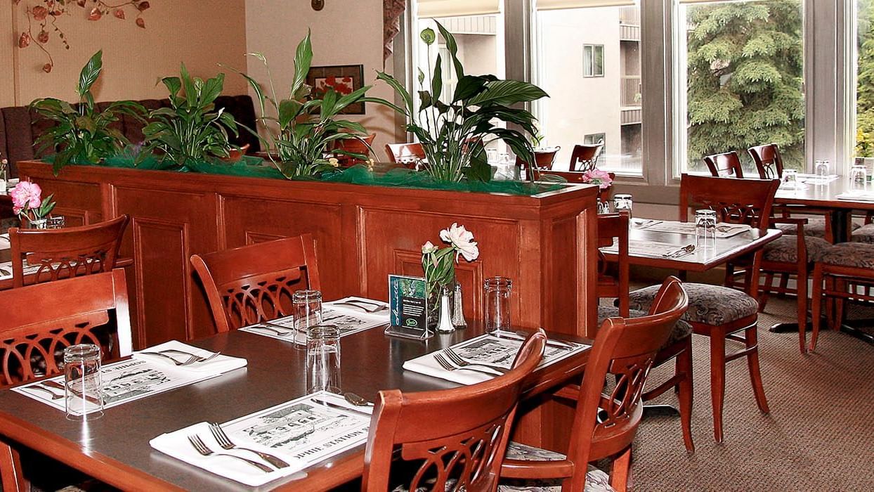 Zach's Restaurant Downtown Fairbanks Restaurant