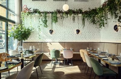 Restaurant and Bar at Hotel KINGS COURT in Prague