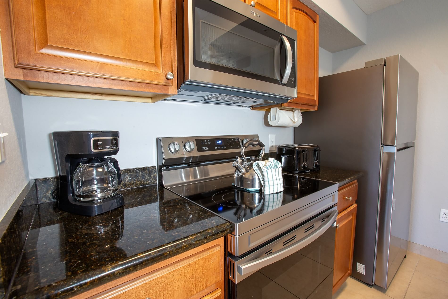 LBV Signature Suites - 2 Bedroom 2 Bath - Kitchen Appliances