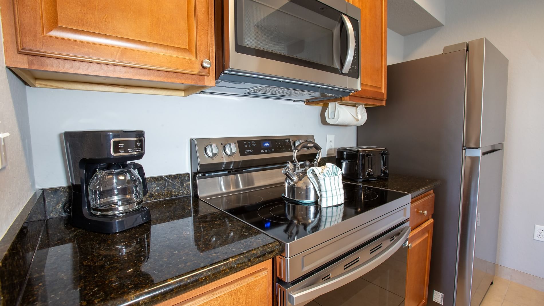 LBV Signature Suites - 2 Bedroom 2 Bath - Kitchen Appliances