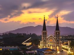 โบสถ์วัดแม่พระปฏิสนธินิรมล - Hop Inn Chanthaburi (Budget hotel) - โรงแรมราคาประหยัด โรงแรมฮ็อป อินน์ จันทบุรี