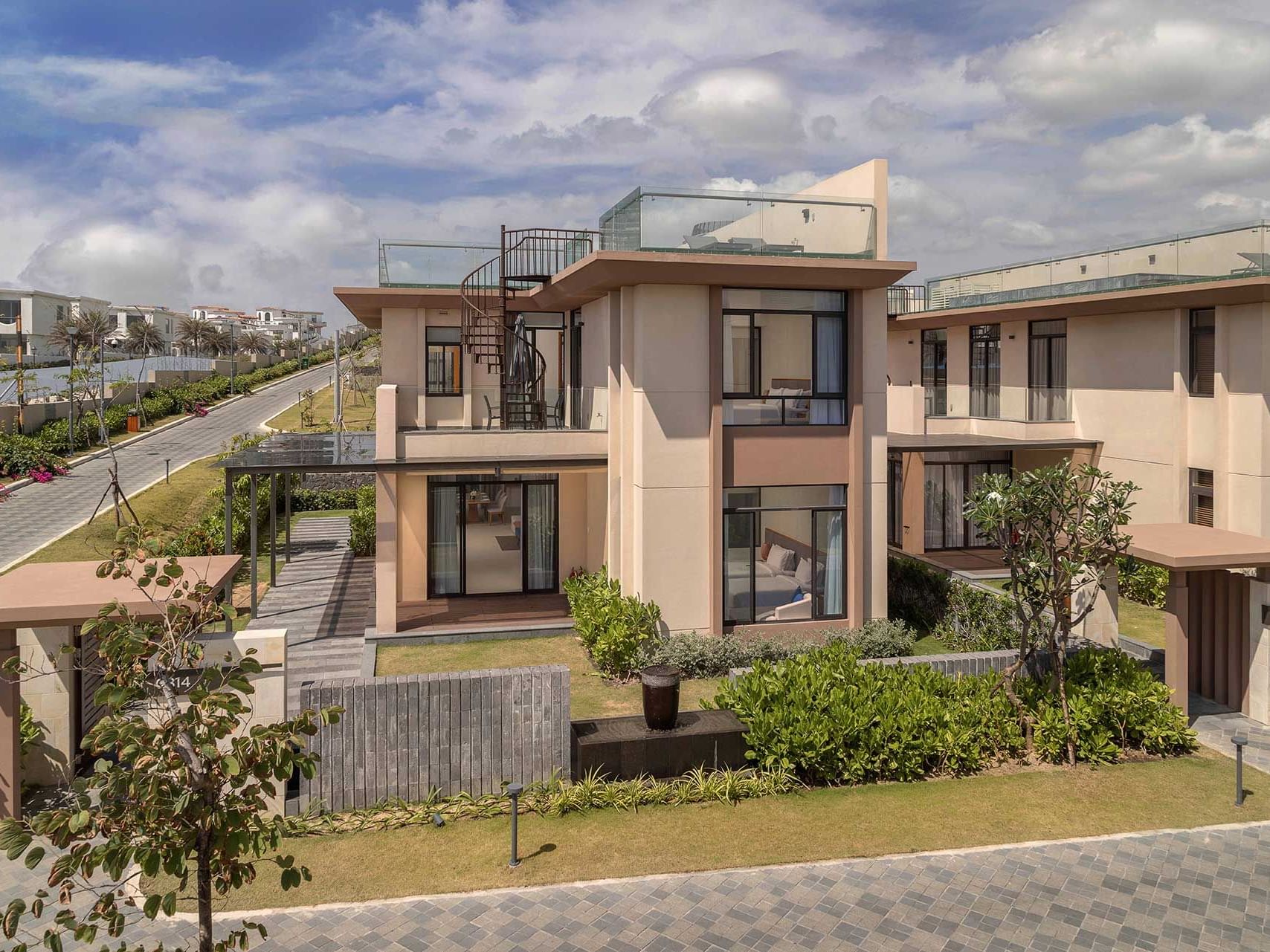 Exterior view of Ocean Front Pool Villa at Wyndham Garden Resort