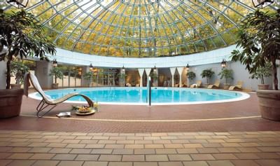Beautiful indoor pool at a hotel in Toronto, ON