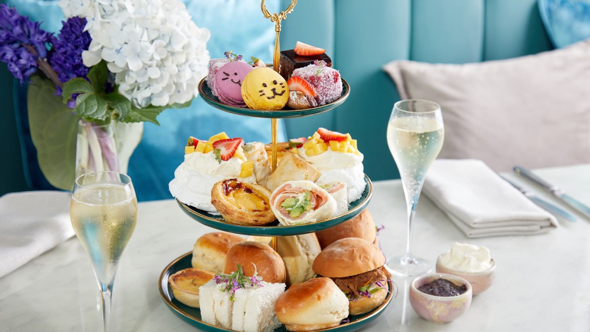 Q High Tea