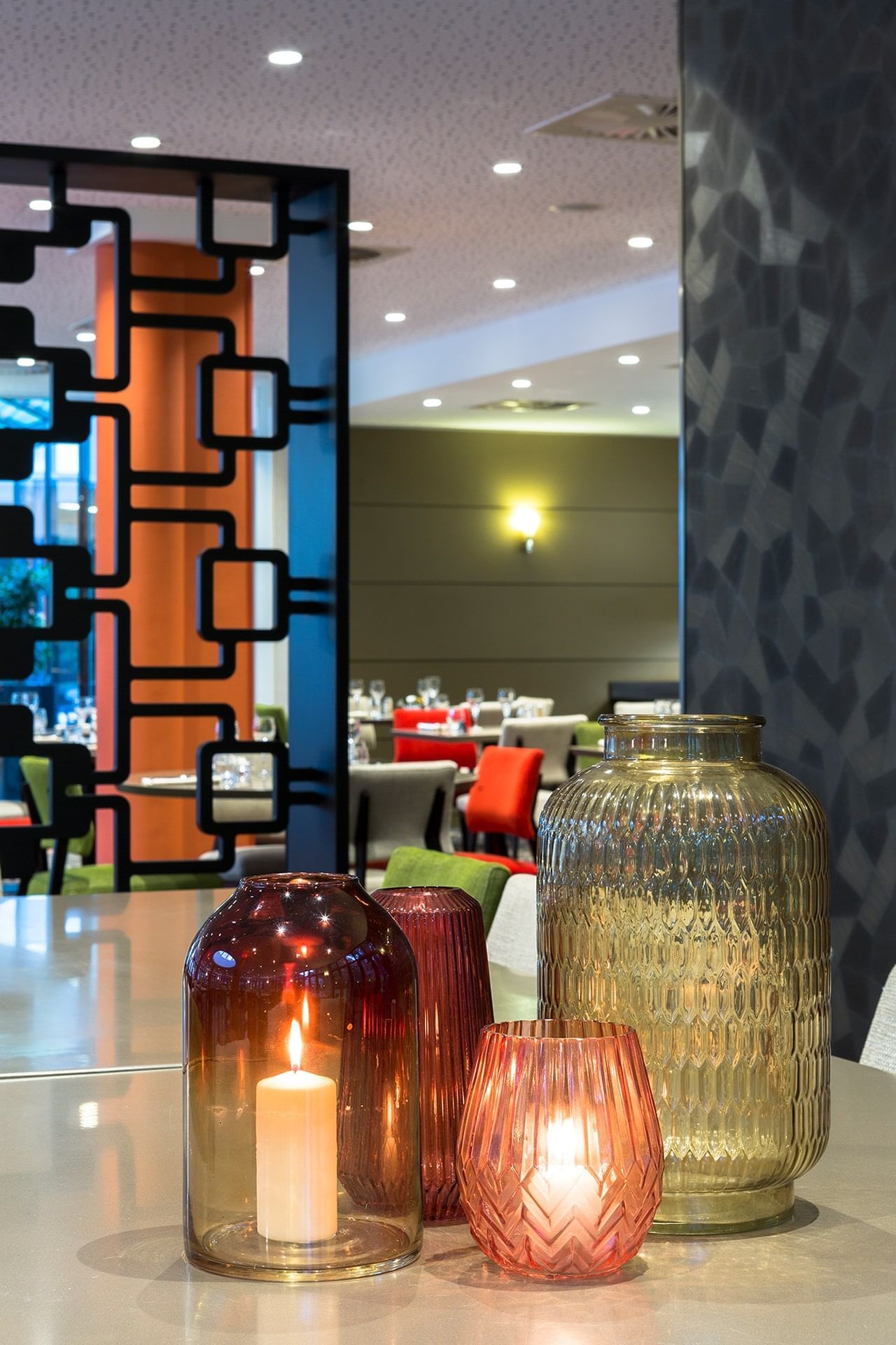 Close-up of ornaments in the Lobby at Oceania Nantes Aéroport