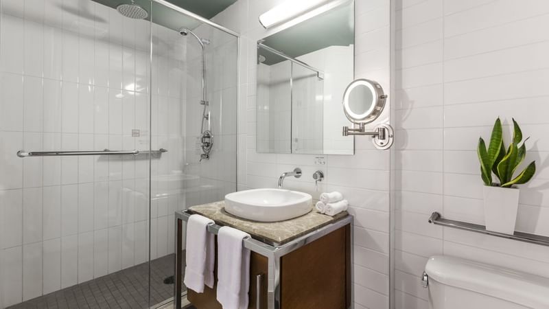 Suite Loft avec 2 Lits King Warwick Le Crystal Montréal