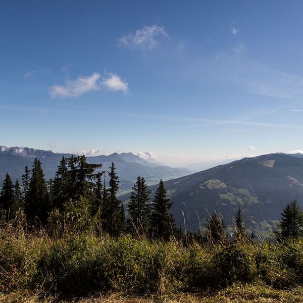 Mountain landscape with clear sky near Falkensteiner Hotel Schladming