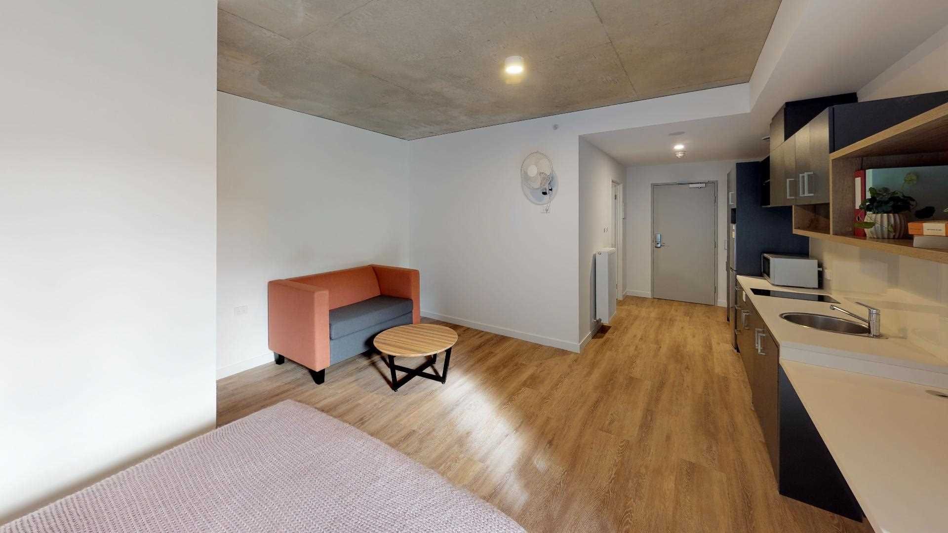 UniLodge @ Royal Melbourne - Studio Adaptable Premium