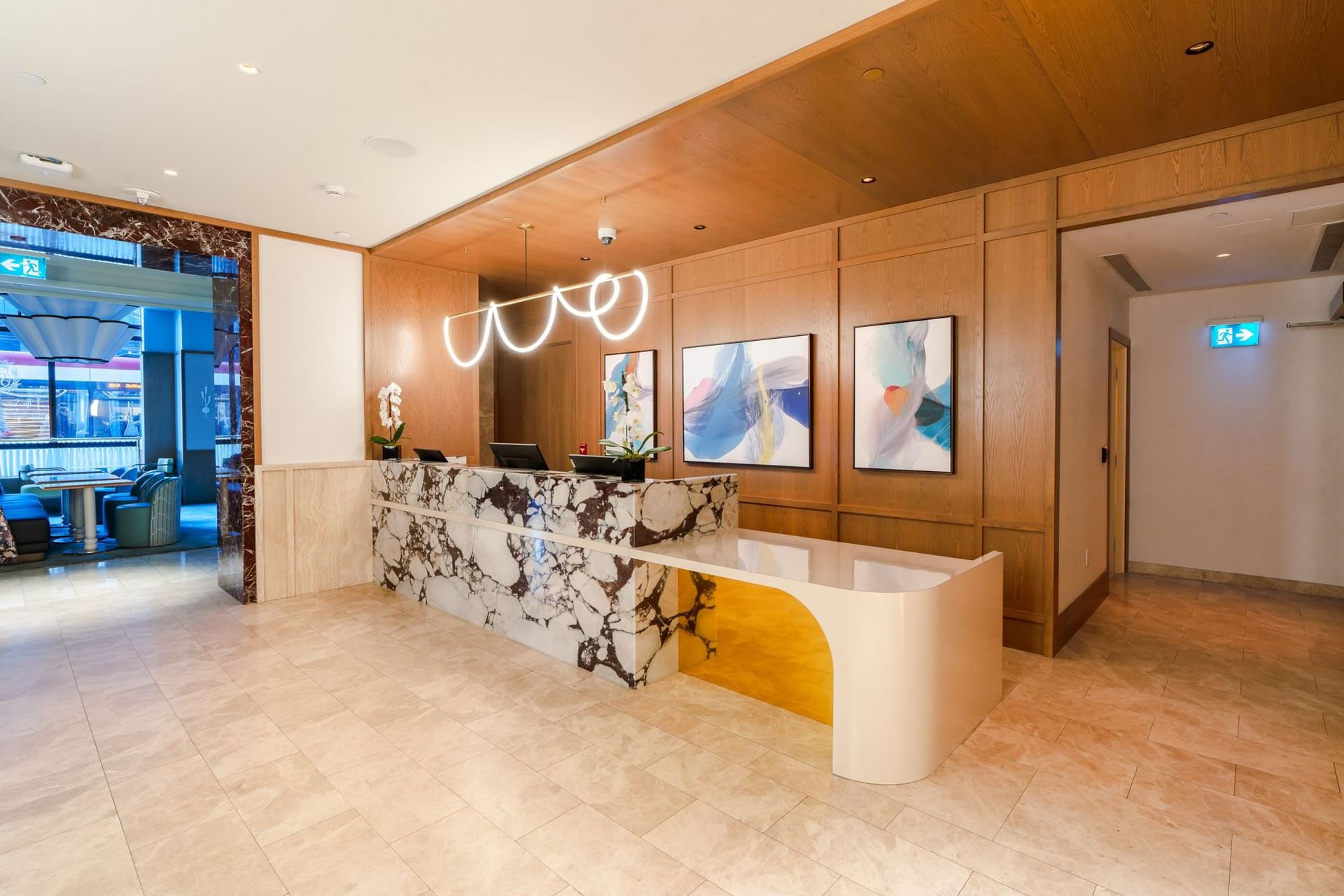 Hotels by Toronto Convention Center - The Sutton Place Hotel Toronto