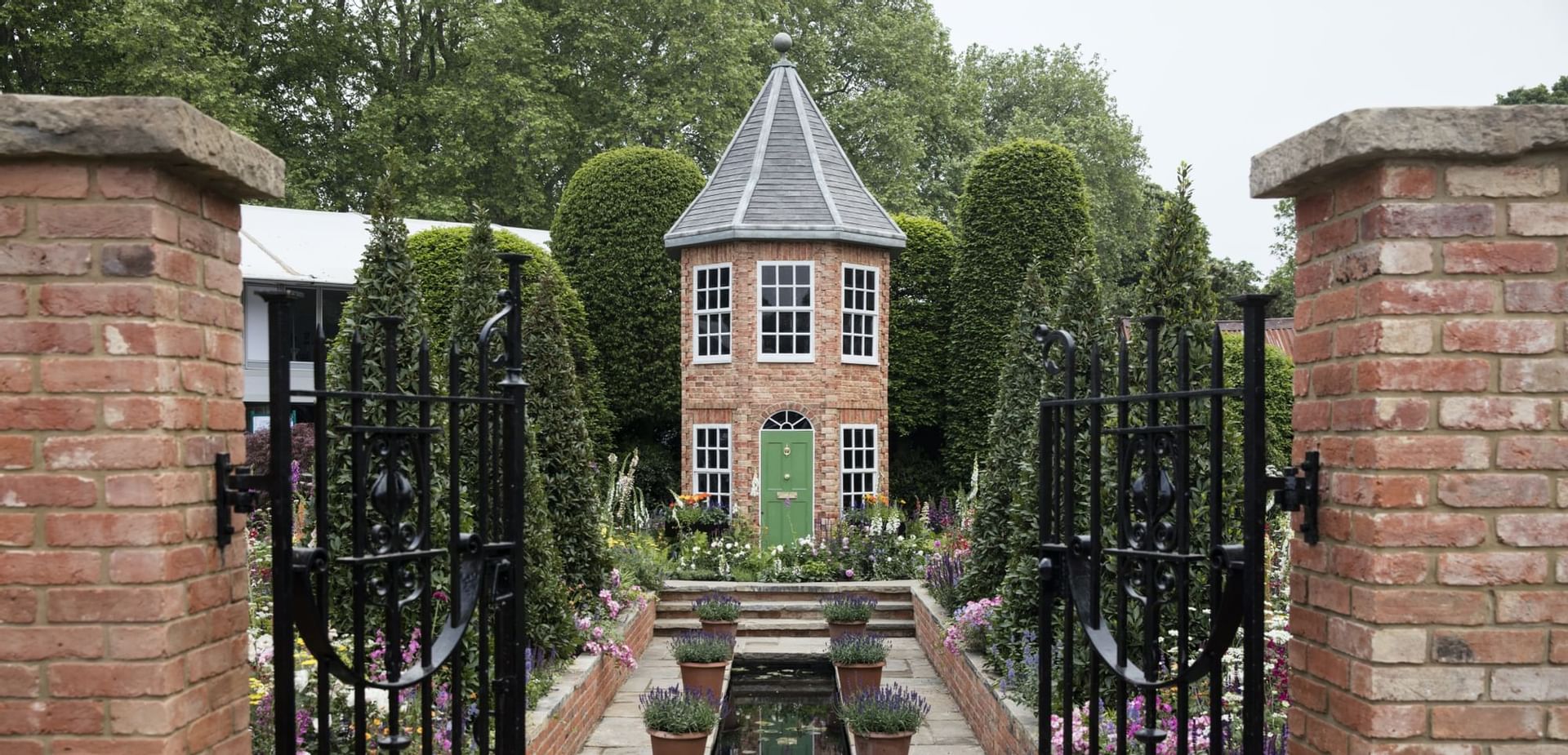 Things To Do Near Gatwick Sandman Signature London Gatwick Hotel