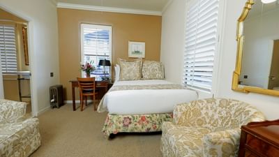 Standard Double Room with one bed at Pine Inn