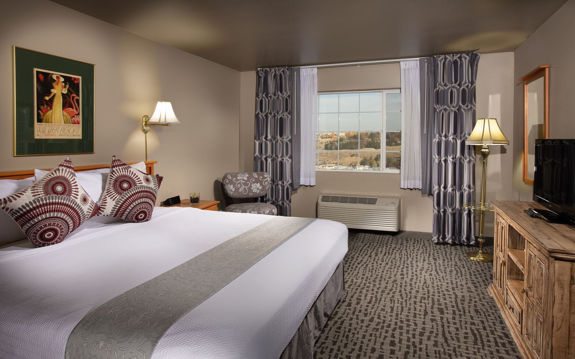 Coast Hilltop Inn - Washington State University Suite(1)