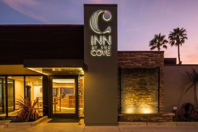 outside view of the inn at the cove