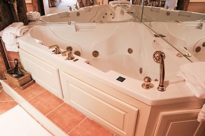 large jacuzzi in bathroom